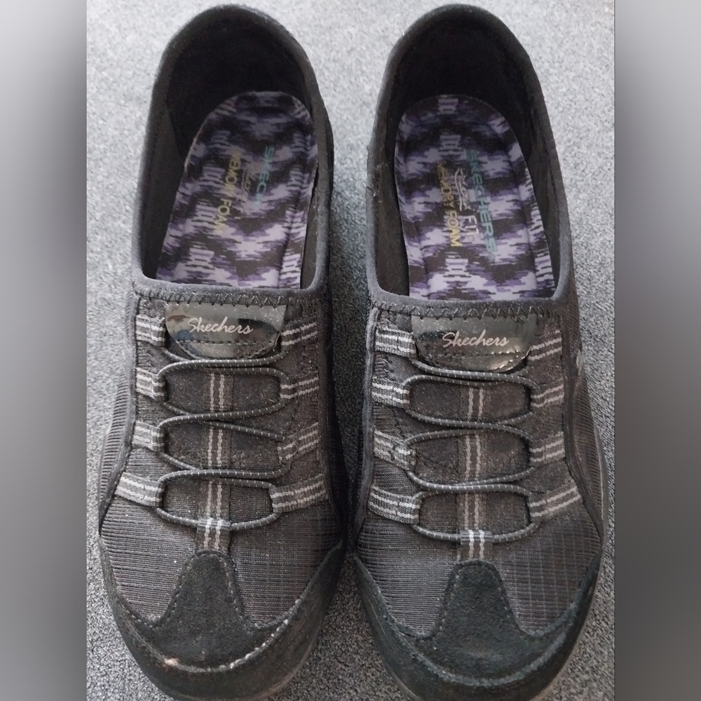 Skechers Allure Fashion Sneakers Black Pre-Loved Excellent Condition Size 8.5